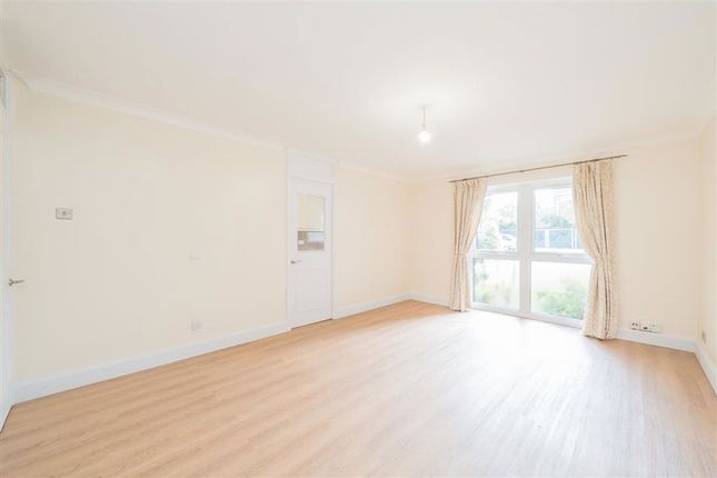 3 Redlands, 10, Cromwell Road, Teddington photo 3