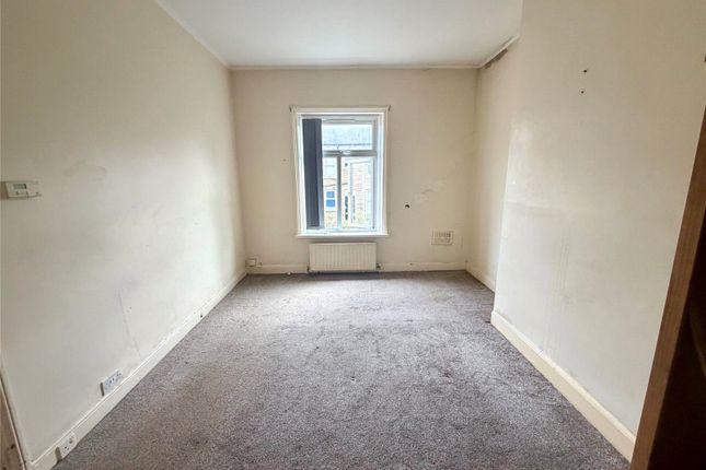 62, Lapage Street, West Yorkshire photo 4