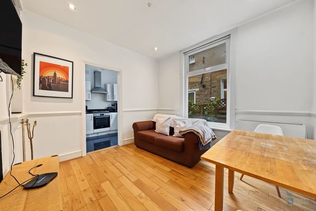 Hazelbourne Road, London photo 2