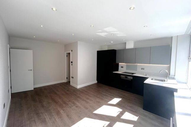 Flat 10, Stamford House, Guildford photo 2
