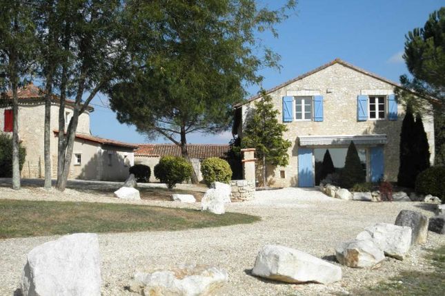 Thumbnail Cottage for sale in Chazelles, Poitou-Charentes, 16380, France