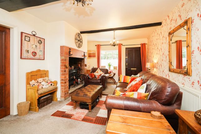 Thumbnail Cottage for sale in Newbold Road, Chesterfield