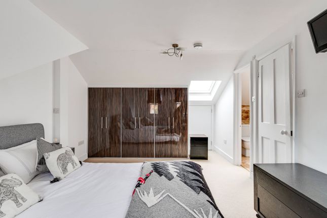 Detached house for sale in Cromwell Avenue, Highgate, London
