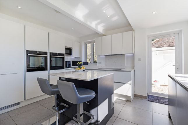 Beechwood, Bigmore Lane, Cadmore End photo 4