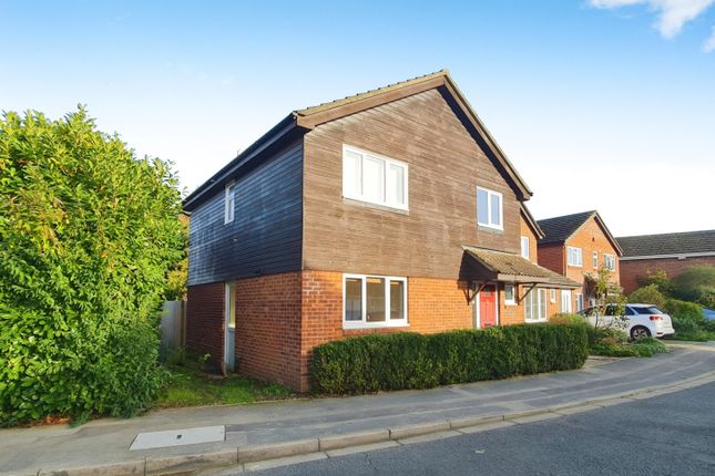 Thumbnail Link-detached house for sale in Milton Drive, Newport Pagnell