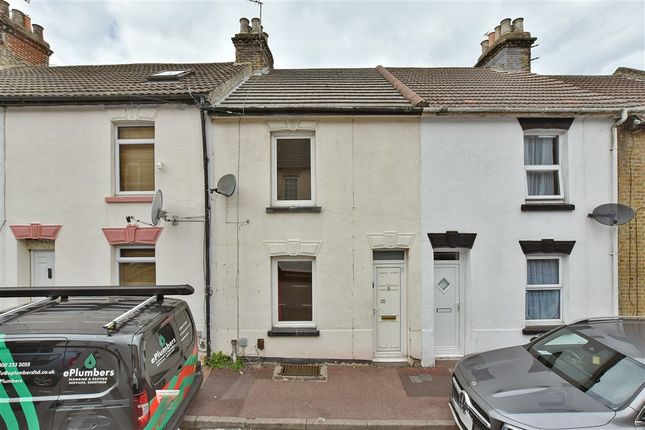 3-bed terraced on Dale Street, Chatham, £165,000