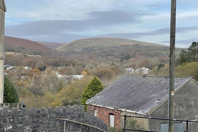 175, Cwmamman Road, Ammanford photo 3