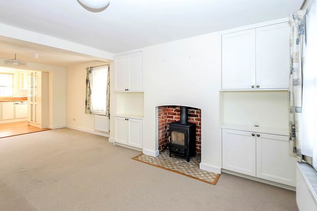 10, Charles Street, Tring photo 3