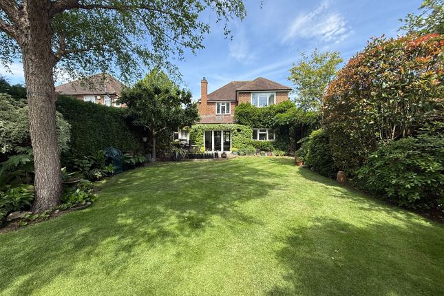 59 Orchard Drive, Horsell, Woking photo 2