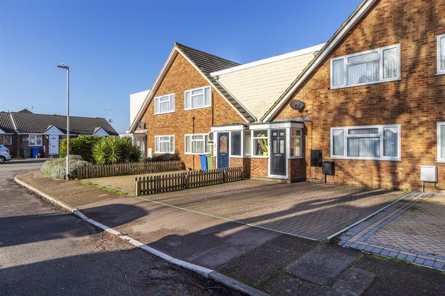 Abbey Fields Faversham Me13 2 Bedroom Property For Sale 57513101 Primelocation