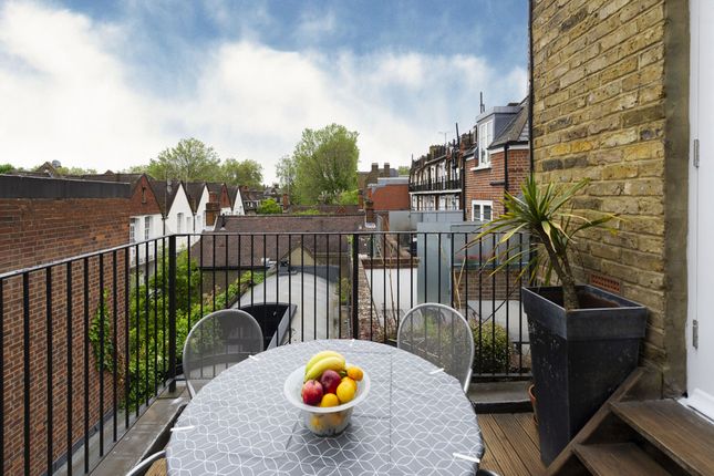 Flat Flat 4, 85, Park Walk, London photo 4