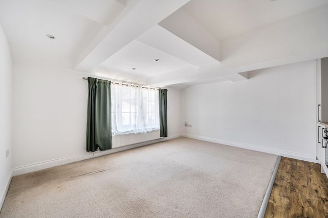 Flat 6, Chaucer House, 67-68, Preston Street, Kent photo 2