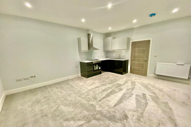 Flat 3, Thomas House 28-30 Bernard Street, Southampton photo 4