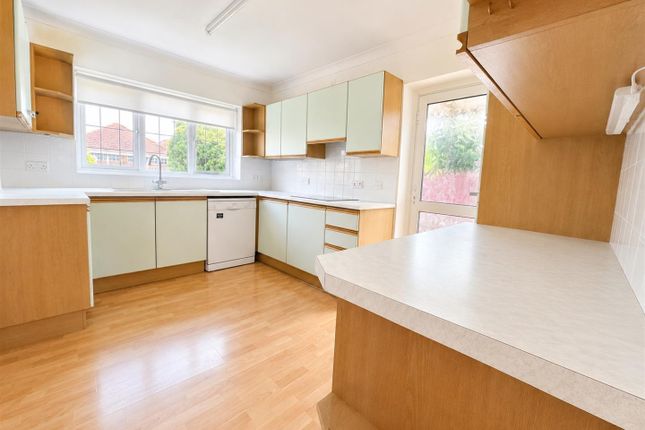 120, Wards Hill Road, Sheerness photo 4
