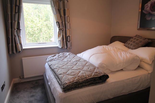 Flat to rent in Sophia Walk, Pontcanna, Cardiff