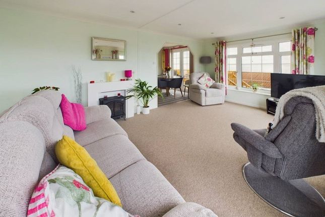 Mobile/park home for sale in Kingfisher Way, Walton Bay, Clevedon, North Somerset