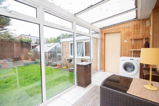 Bungalow for sale in Almond Close, Horndean