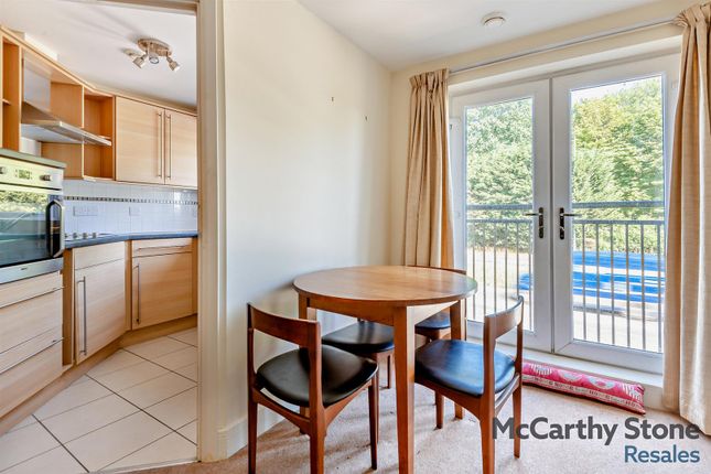 21 Olympic Court, Cannon Lane, Luton photo 4