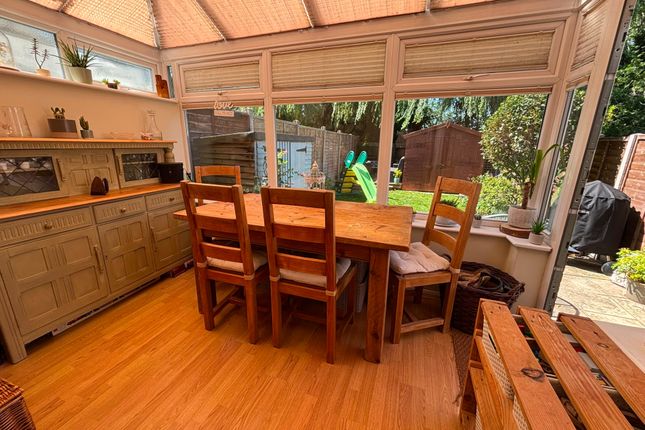 14, Alsop Close, St Albans photo 4