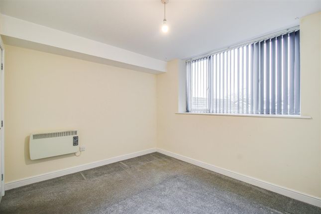 Flat 14, Thornes House, Dale Street, Ossett photo 4