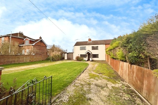 Semi-detached house to rent in North Moor Road, Walkeringham, Doncaster, Nottinghamshire