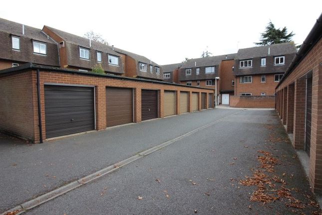 18 Park View, Princes Gate, Peterborough photo 3