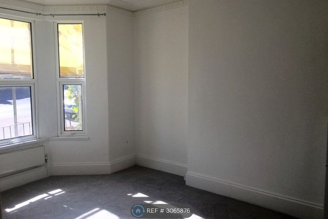 Flat, Percy Terrace, Plymouth photo 2