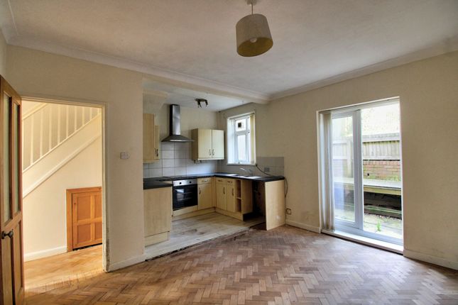 158, Brynglas Avenue, Newport photo 2