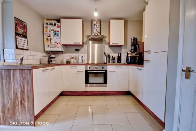 66, Featherbed Lane, Rugby photo 4