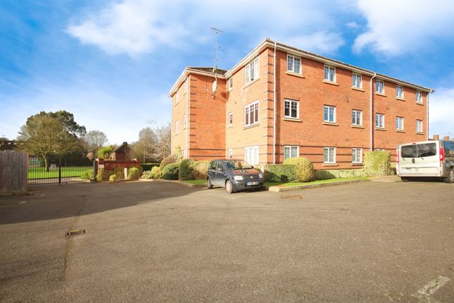 Thumbnail Flat for sale in Shakespeare Gardens, Rugby