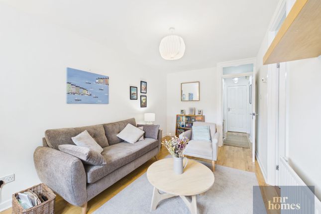 5 Tredegar Court, Heol Don, Cardiff photo 4