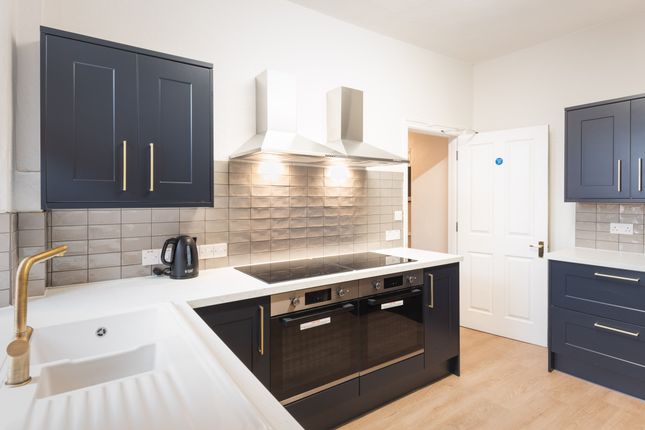 90 Pennsylvania, Kitchen 2