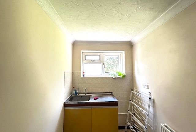 52, Eastbourne photo 5