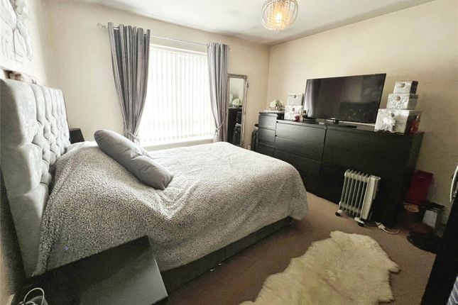 Flat for sale in Bell Street, Tipton, West Midlands