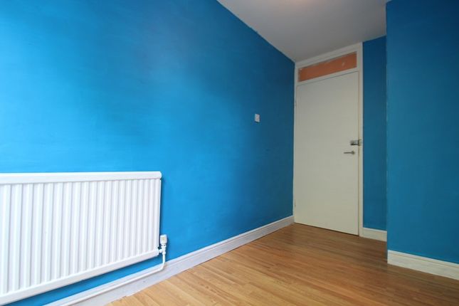 Flat for sale in Blanchard Close, London, Greater London