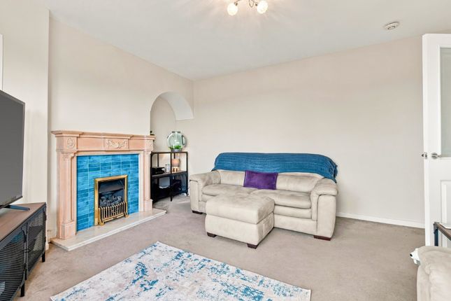 Flat 2, 26, Valeview Terrace, West Dunbartonshire photo 4