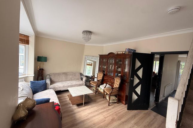 97, Webb Lane, Birmingham photo 2