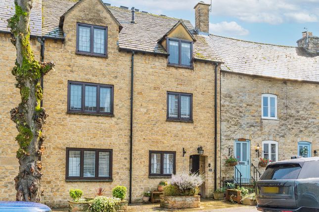 3-bed terraced on 1 Parkland Mews, Cheltenham, £325,000