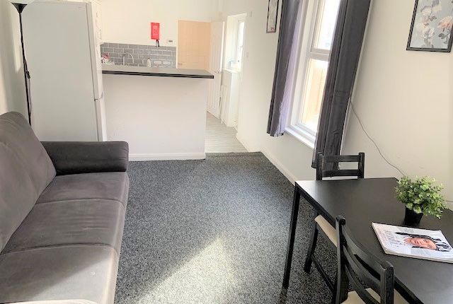 Room 4, 8, Cromwell Road, Southampton photo 4
