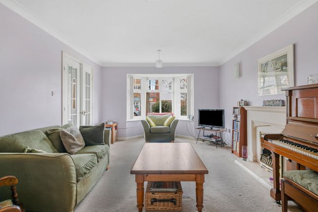 21, Lime Trees, Staplehurst, Tonbridge, Kent TN12 0SS photo 2