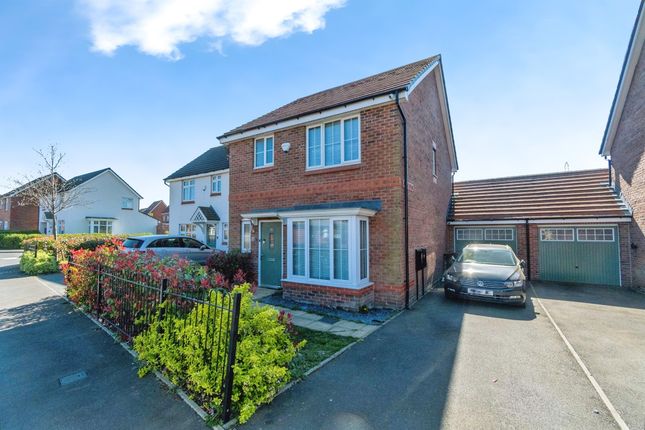3-bed detached on 93, Berry Avenue, Wednesbury, £290,000
