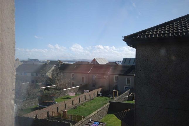Flat for sale in Parkend Gardens, Saltcoats