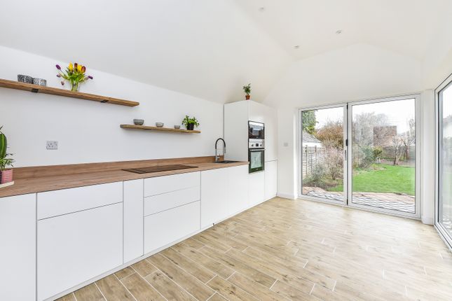 14, St. Marys Road, Liss photo 3