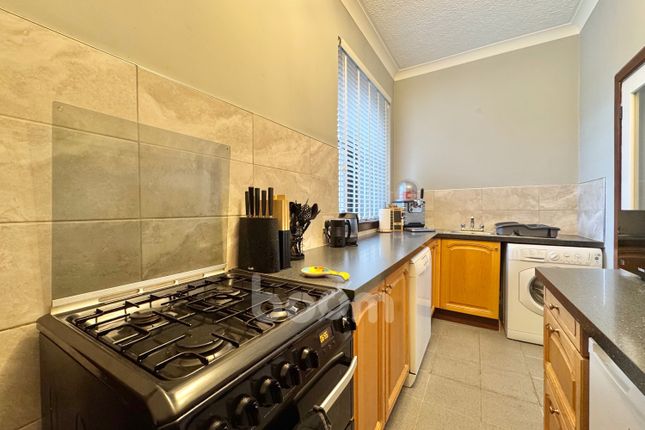 1, Stoneyholm Road, Kilbirnie photo 3