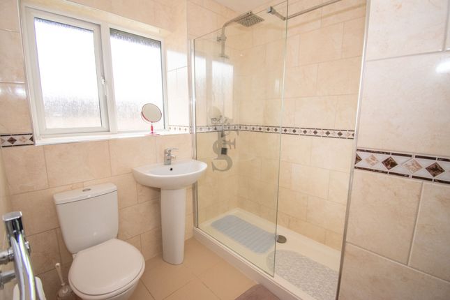 Flat for sale in Fern Close, Thurnby, Leicester