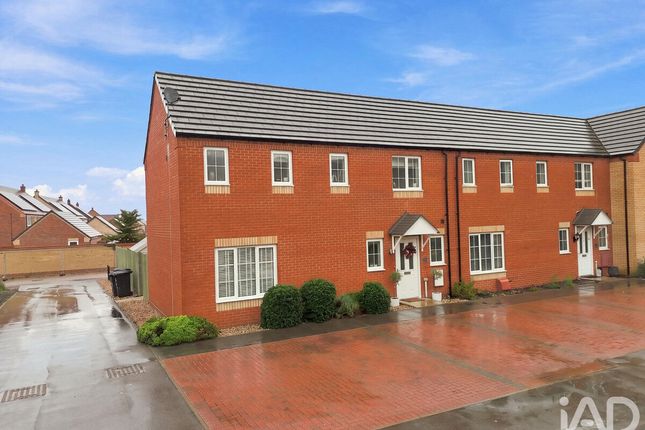 24, Gray Avenue, Ely photo 2