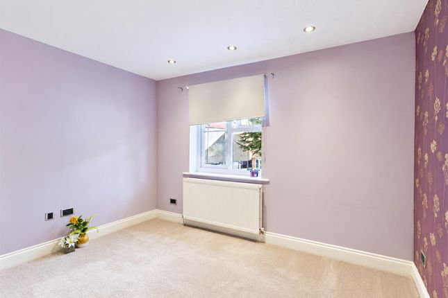 Flat 5, Laura Court, Parkfield Avenue, Harrow photo 3