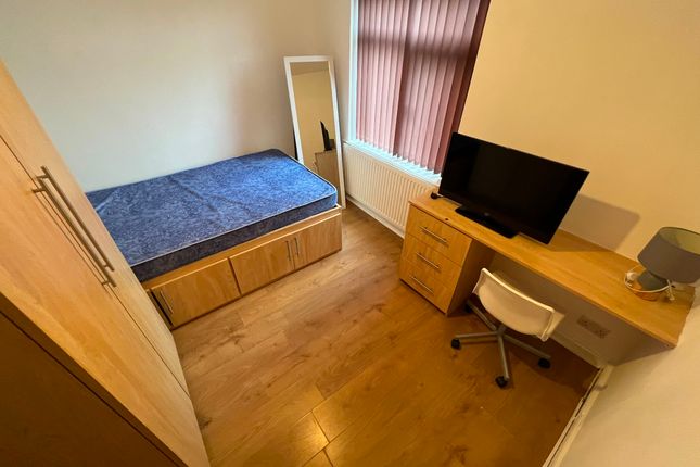 27 EDGEWORTH DRIVE, Fallowfield photo 4