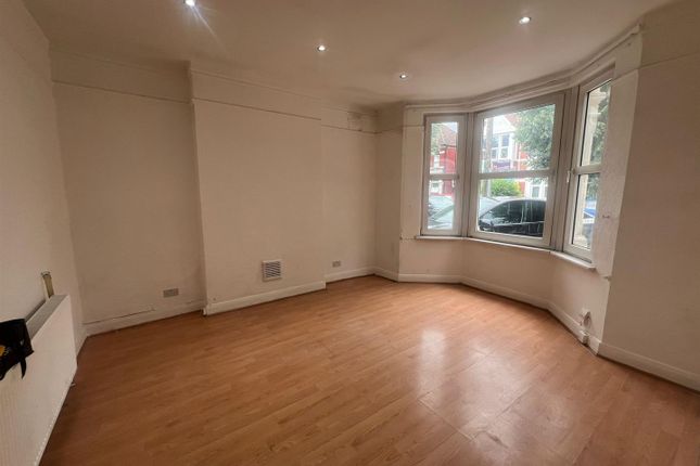 26, Ranelagh Road, Wembley photo 2