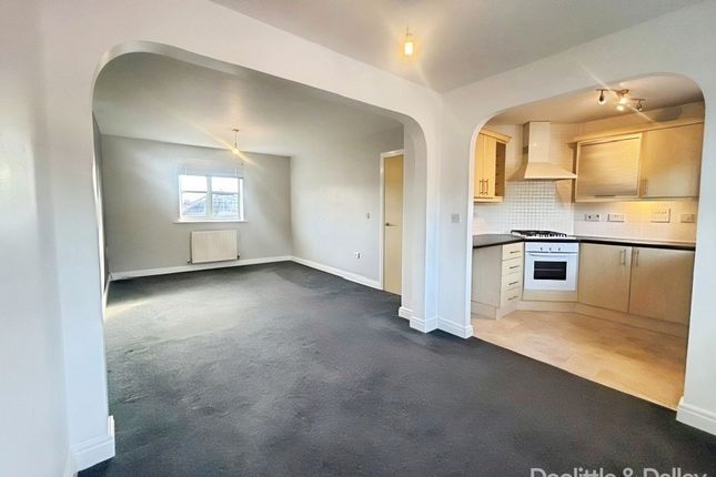 3, Millfields Court, Stourport-on-Severn photo 3